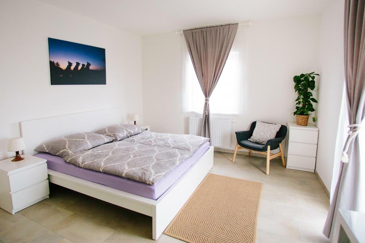 Steira-Studios Ehrenhausen Kültér fotó